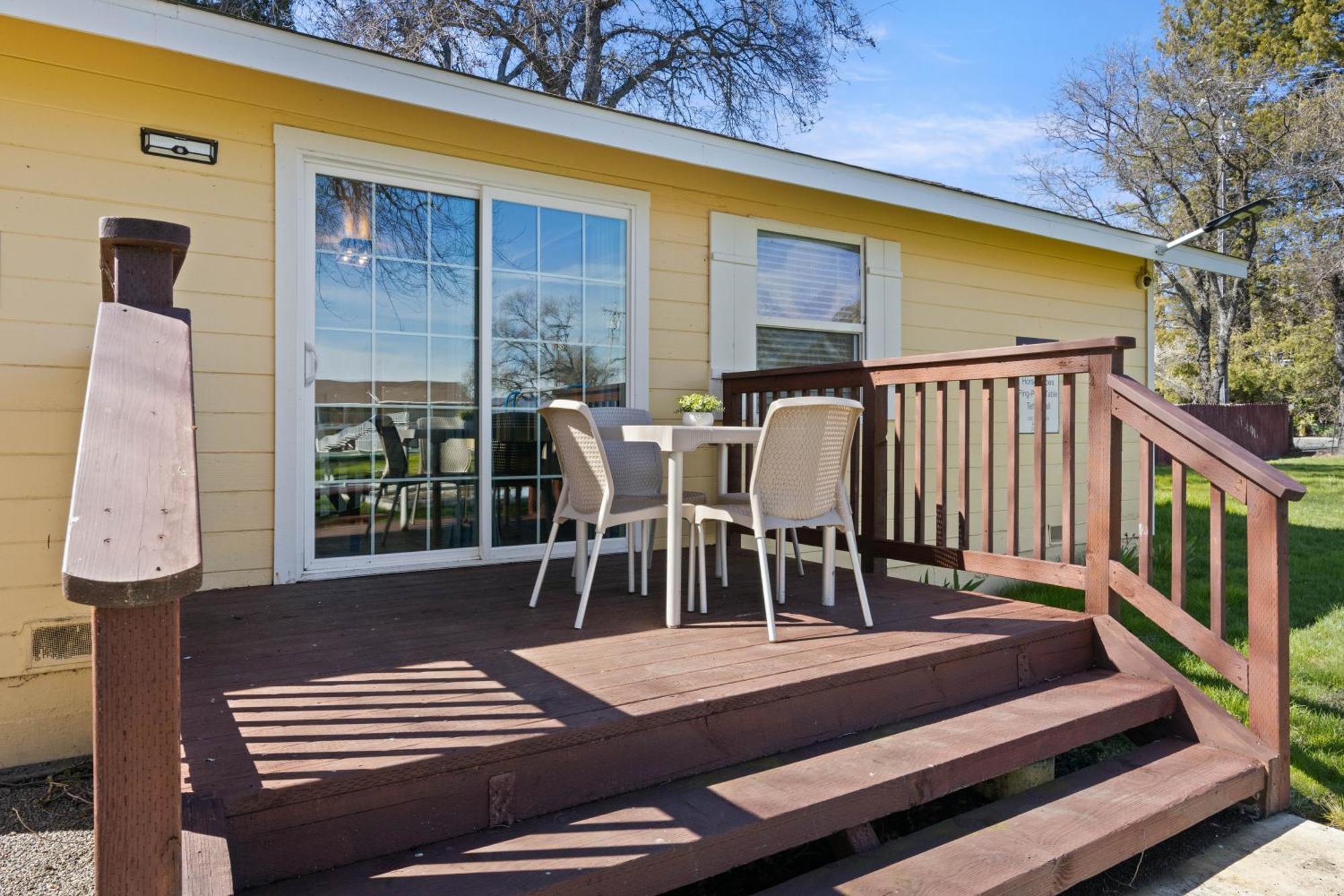 Skylark Shores Resort Lakeport Exterior foto